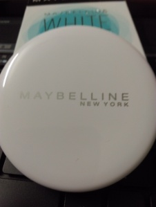 Maybelline 12  hour fresh compact